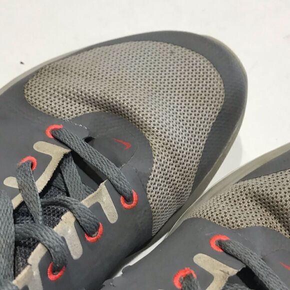 Nike Grey and Hot Pink Athletic Shoes - Picture 11 of 11